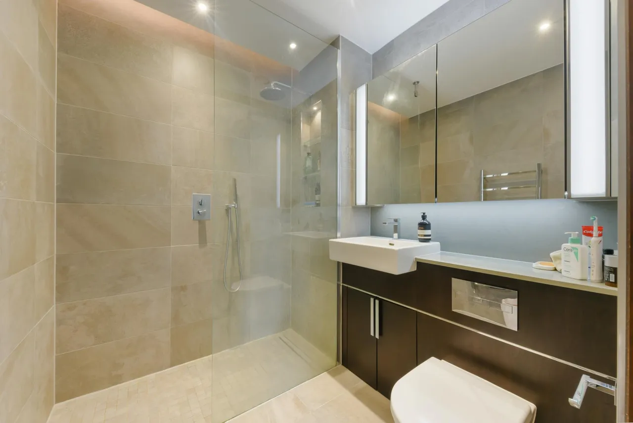 Madeira Tower, The Residence, SW11, photo 11
