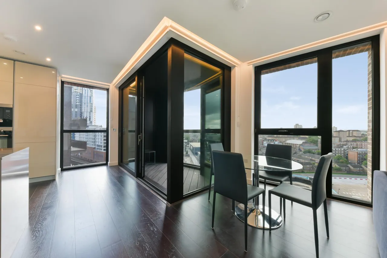 Madeira Tower, The Residence, SW11, photo 4