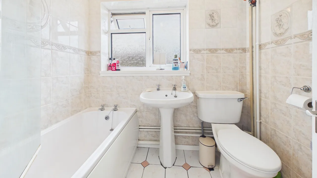 Palm Court, Peterborough, photo 17