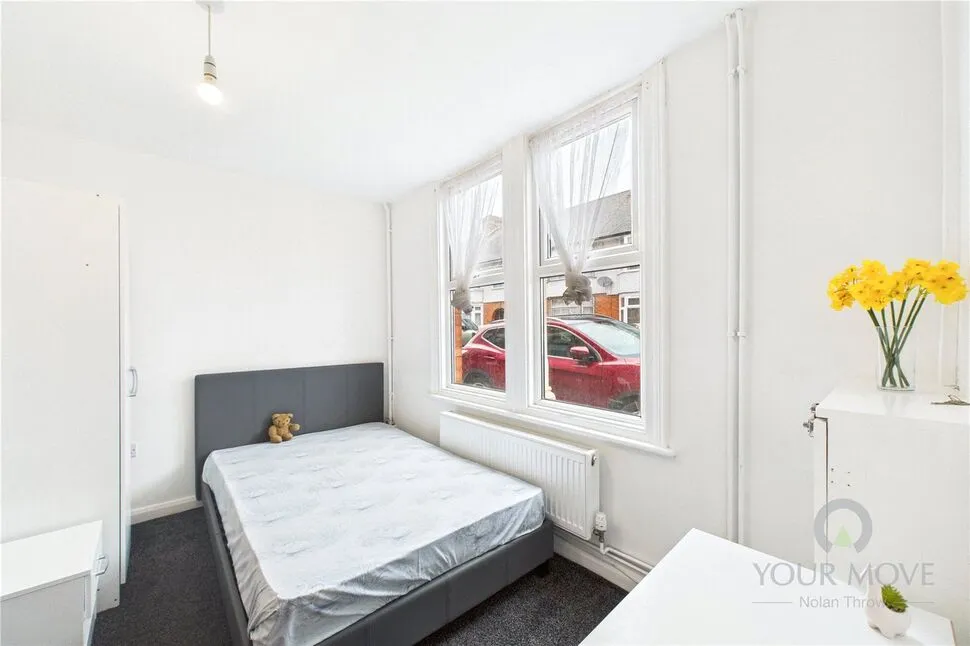 1 bed room to rent — Euston Road, Northampton, NN4