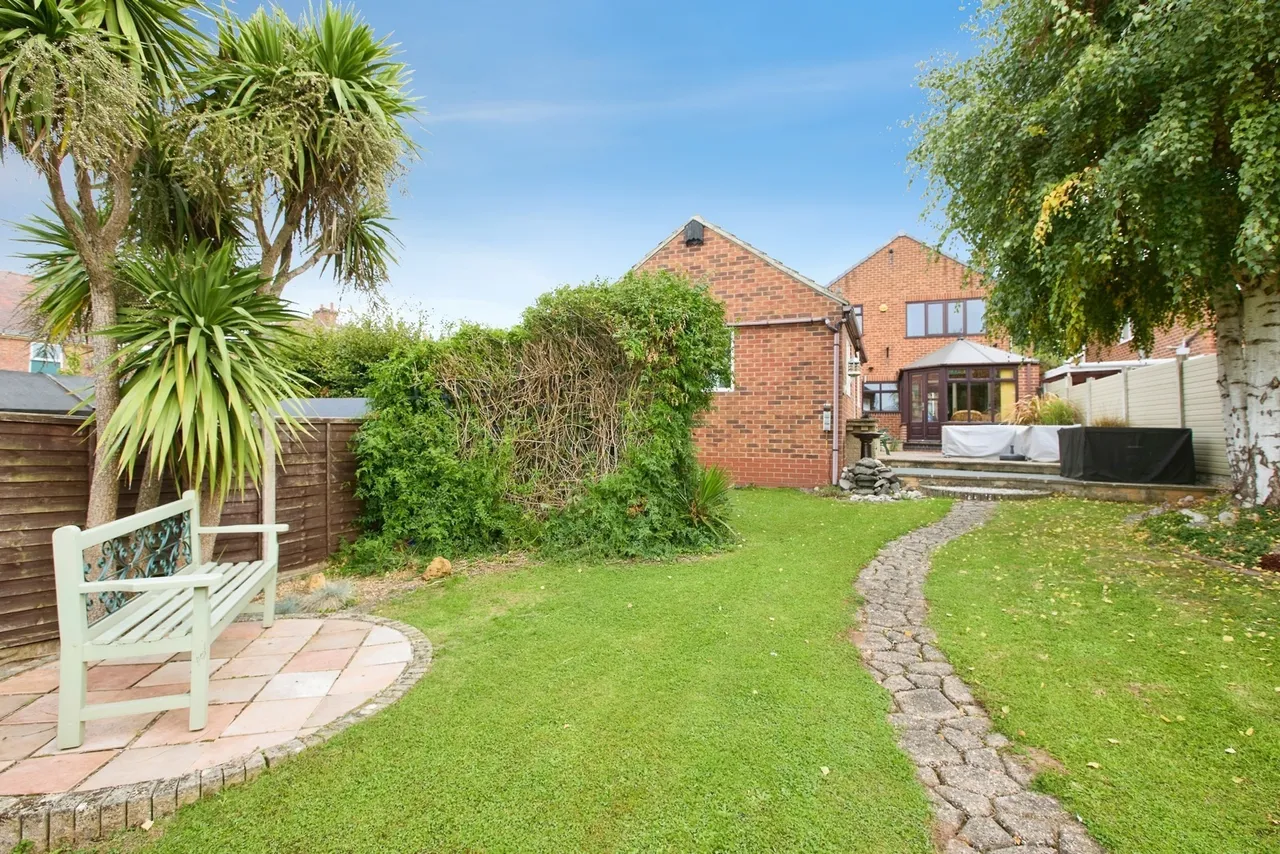 Saxon Close, Burton-on-Trent, DE15, photo 6