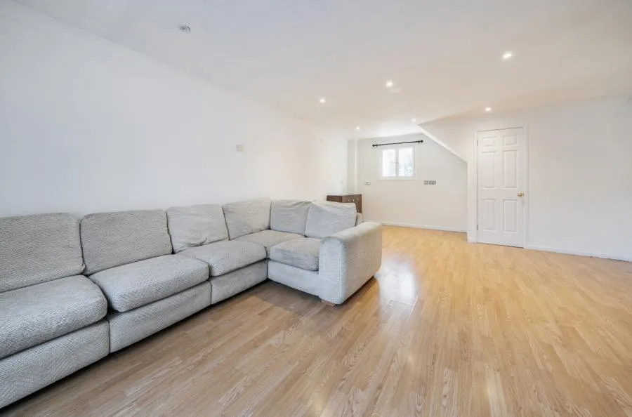 Clarence Road, Manor Park, E12, photo 7