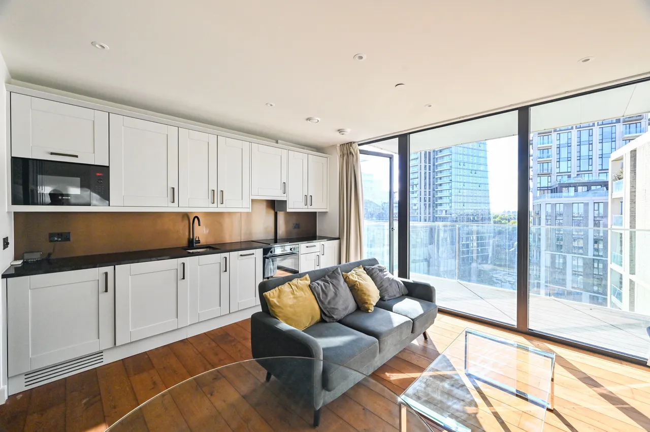 Flat 120, 1 Emery Way, LONDON, photo 4