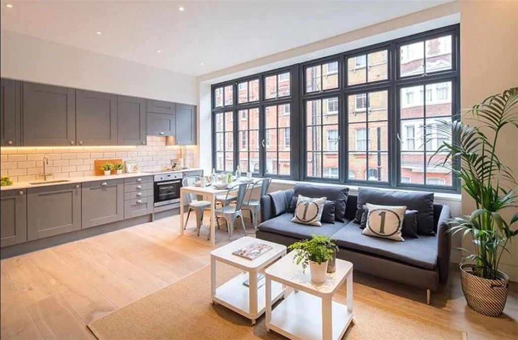 1 bed flat to rent, Great Titchfield Street, London, W1W