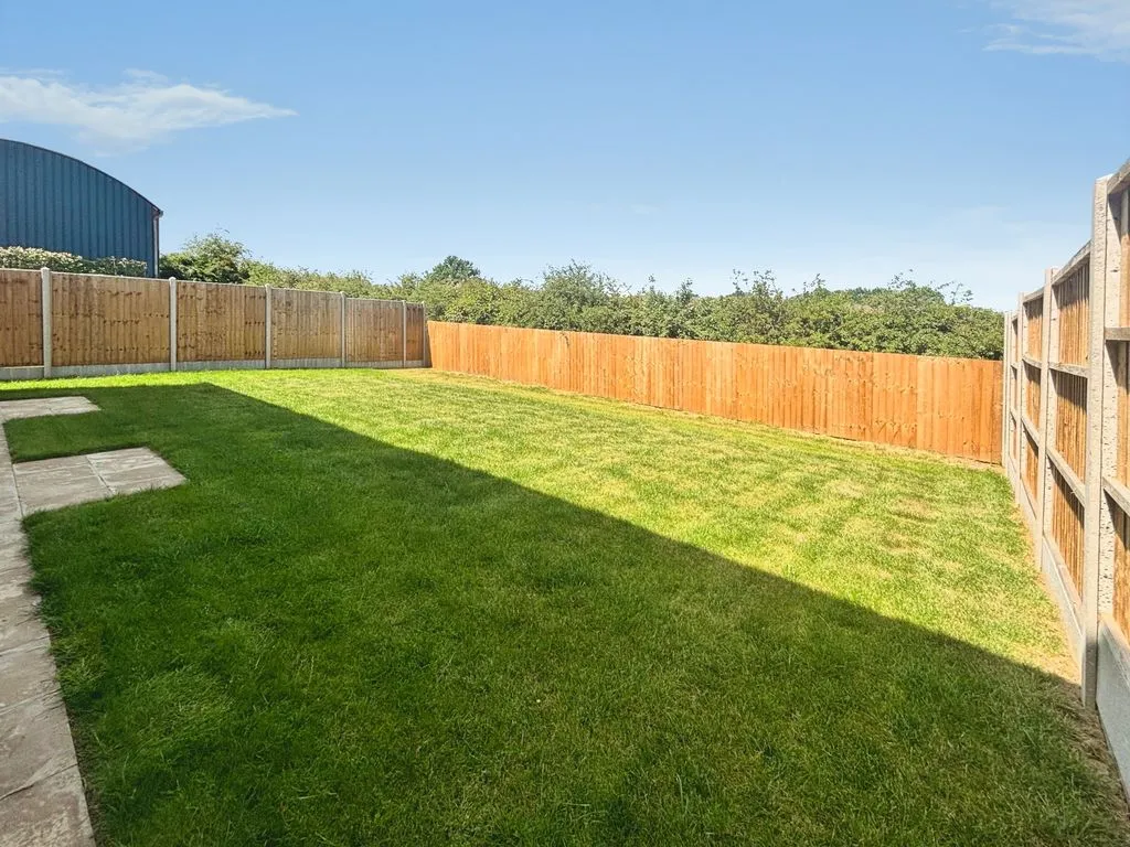 Main Road, Shuttington, B79, photo 14