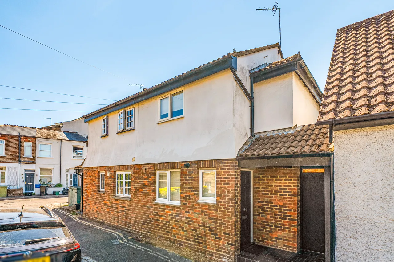 2 bed house for sale — 1b School Lane, Kingston upon Thames