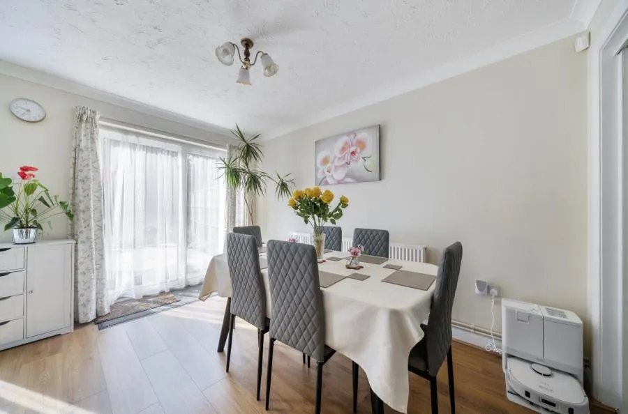 Chiltern Crescent, Earley, RG6, photo 4