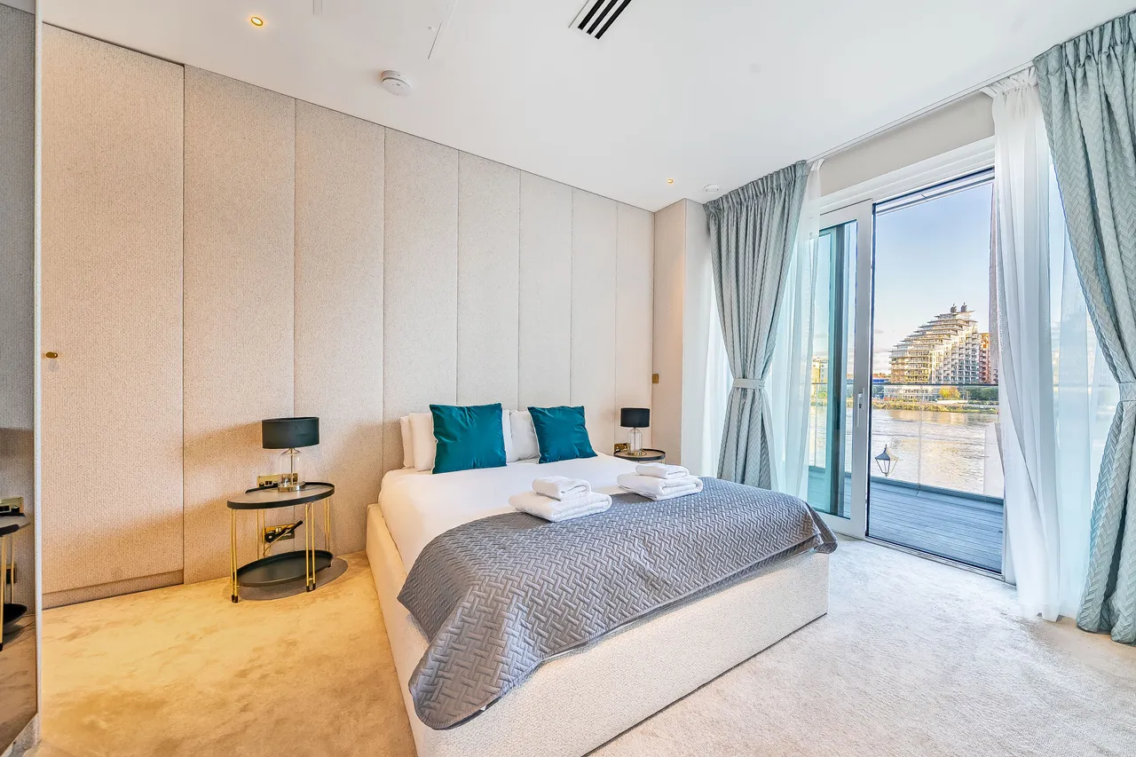 14 Riverwalk Apartments, 5 Central Avenue, London, photo 3