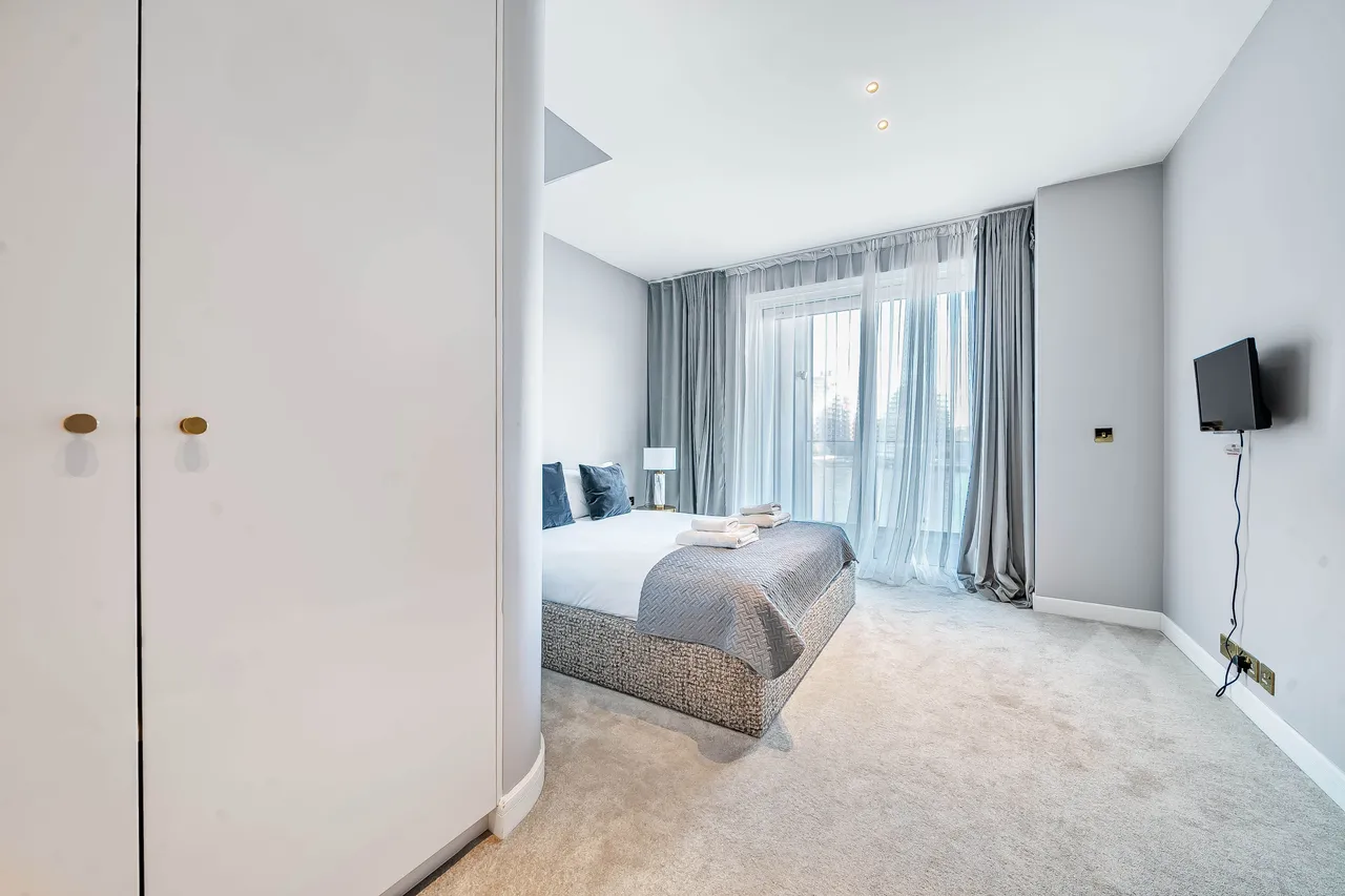 14 Riverwalk Apartments, 5 Central Avenue, London, photo 9