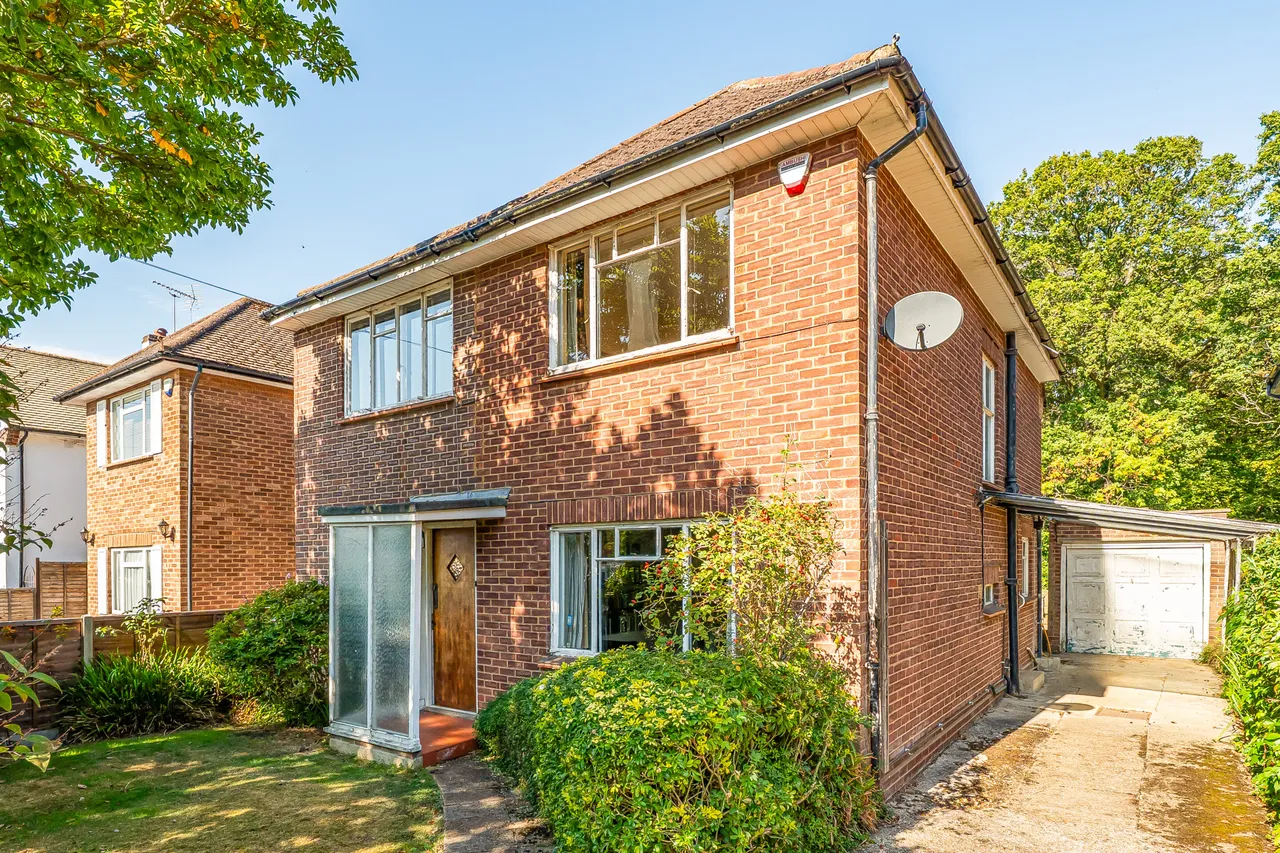 4 bed house for sale, Broadwood Avenue, Ruislip, HA4