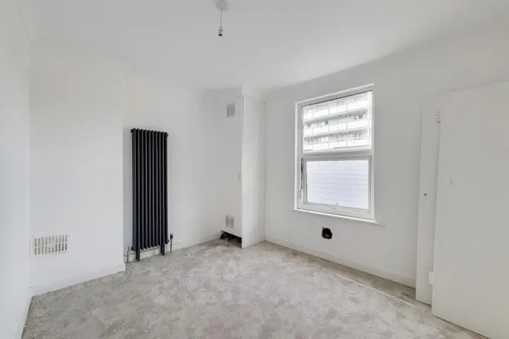 56b High Street South, London, photo 11