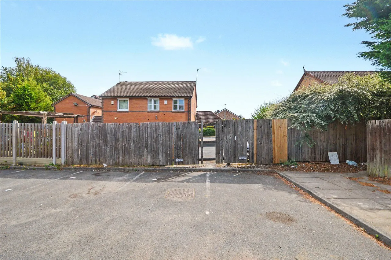 Grange Close, Hunslet, LS10, photo 11
