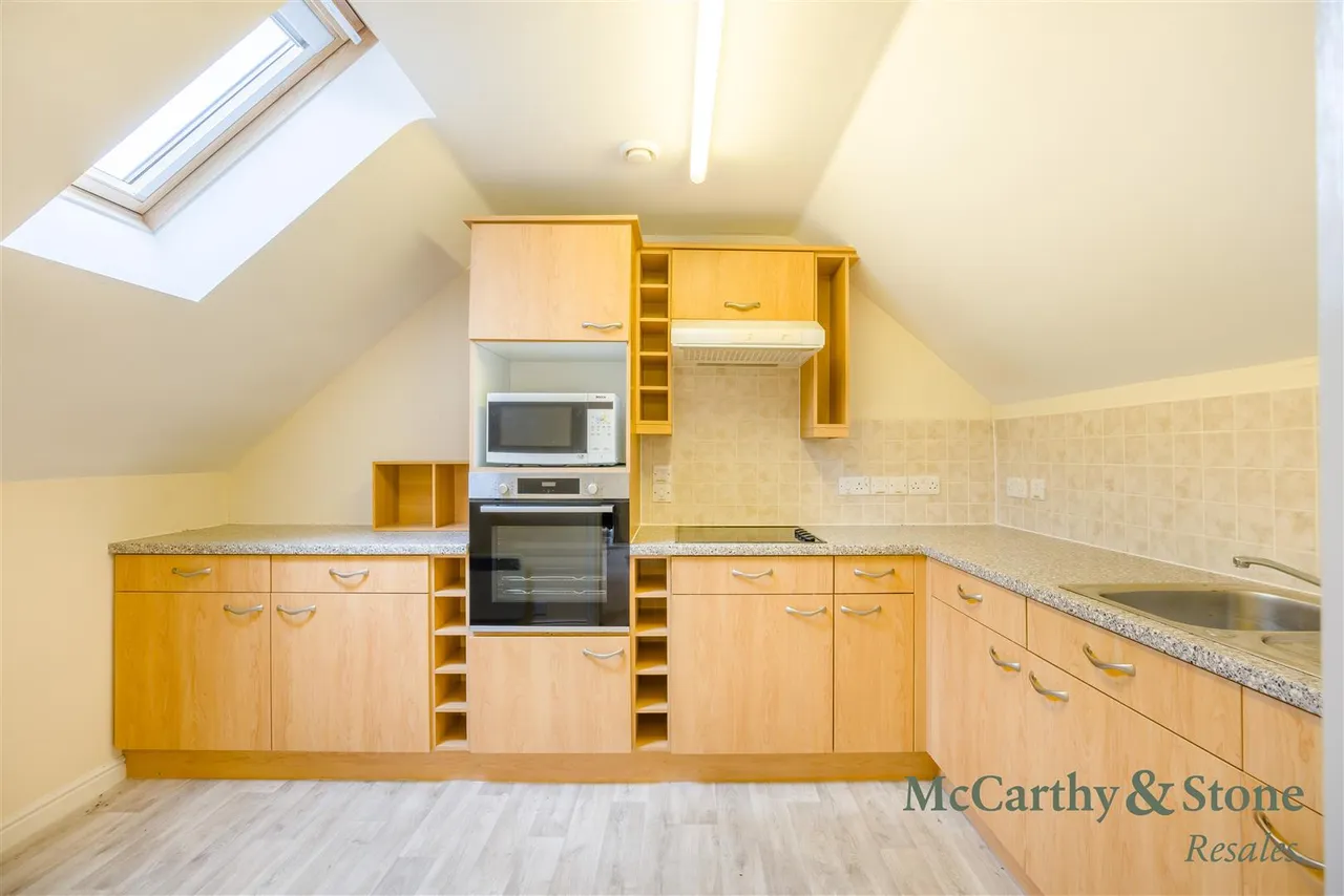 Chester Road, Little Sutton, CH66, photo 5