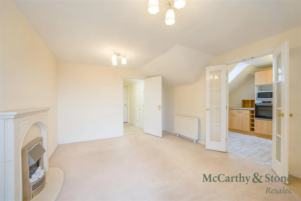 Chester Road, Little Sutton, CH66, photo 3