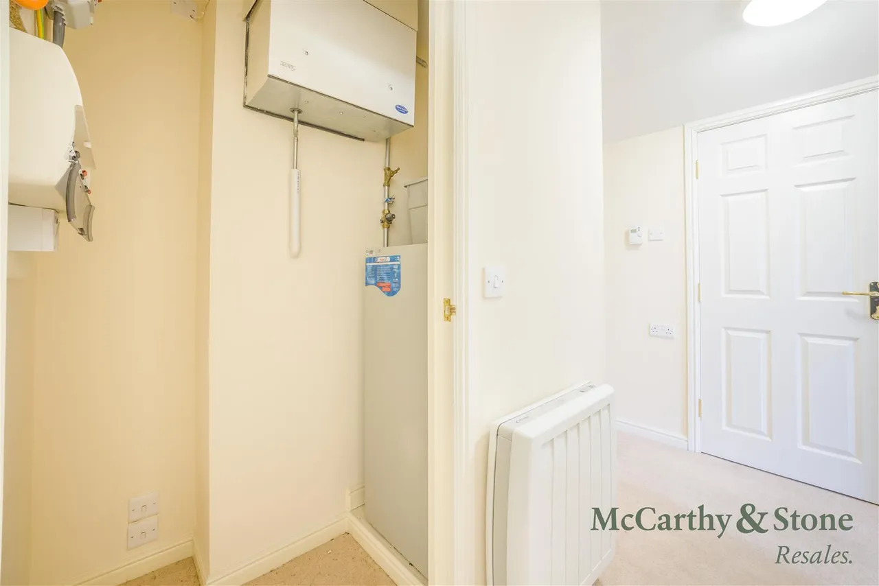 Chester Road, Little Sutton, CH66, photo 12