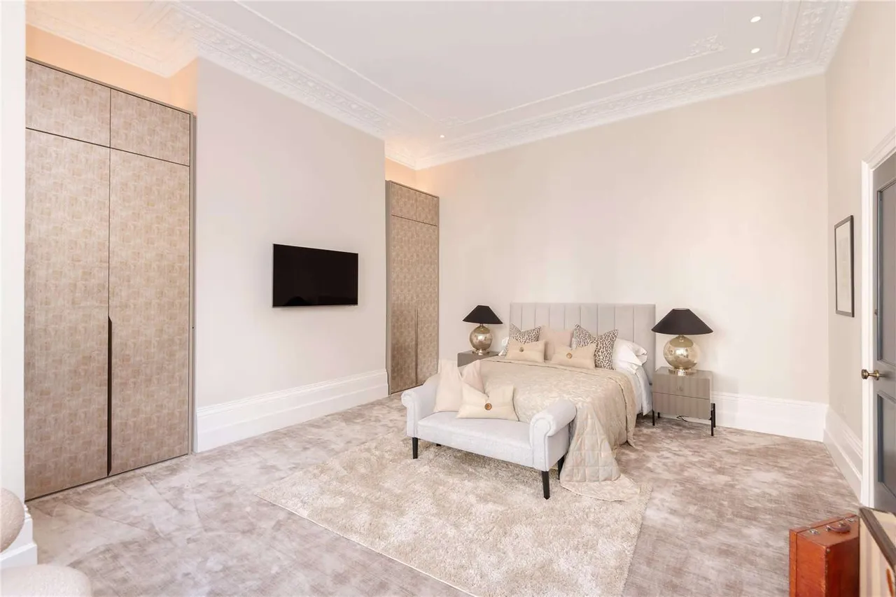 Redcliffe Square, London, SW10 9HQ, photo 12