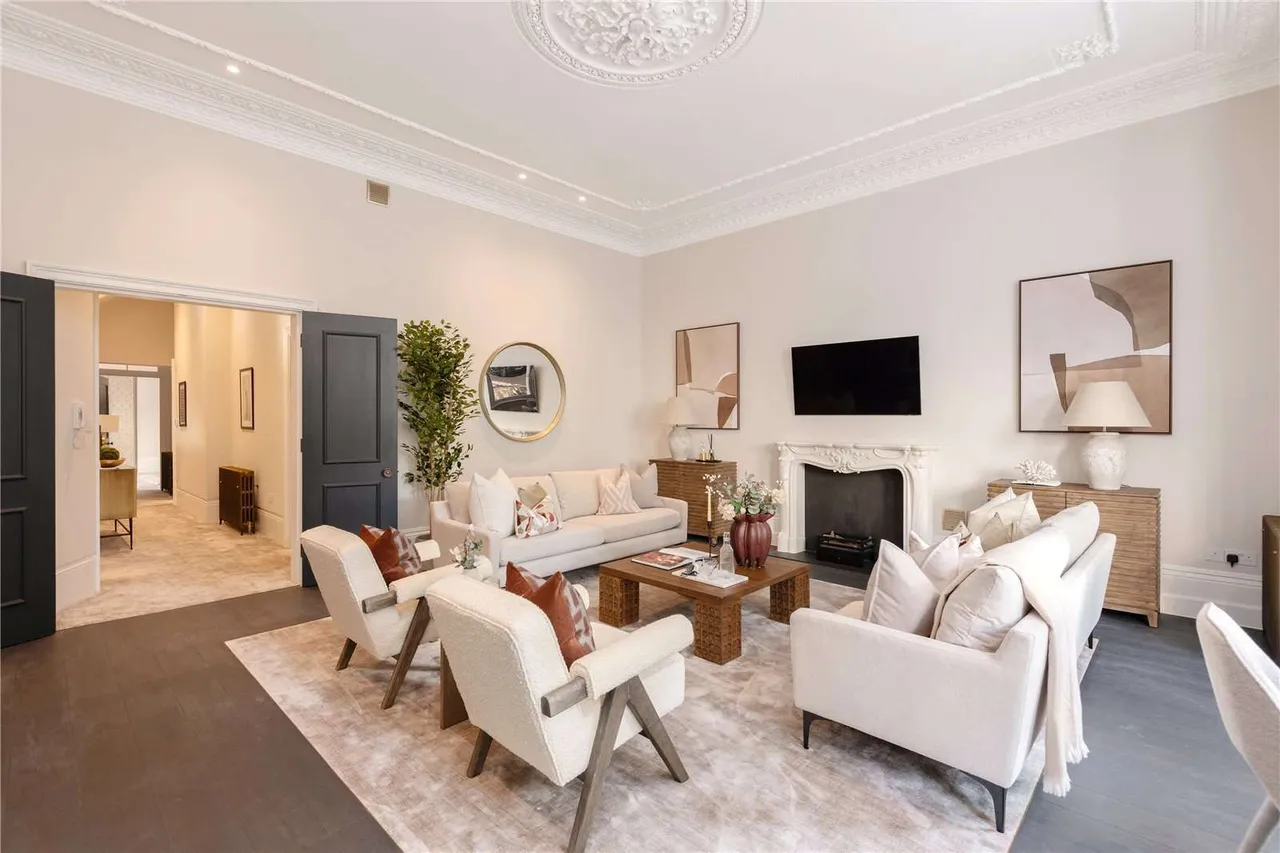 Redcliffe Square, London, SW10 9HQ, photo 8