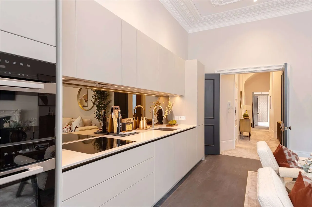 Redcliffe Square, London, SW10 9HQ, photo 11