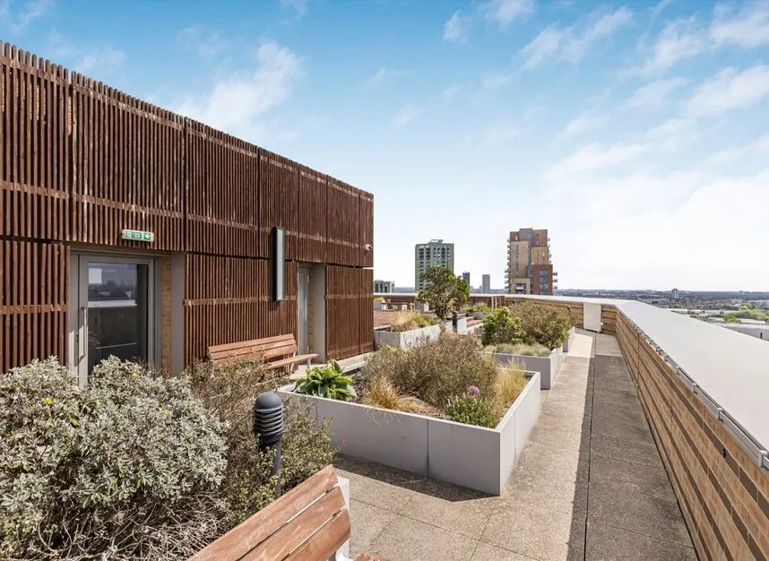 Devons Road, Bow, E3, photo 9