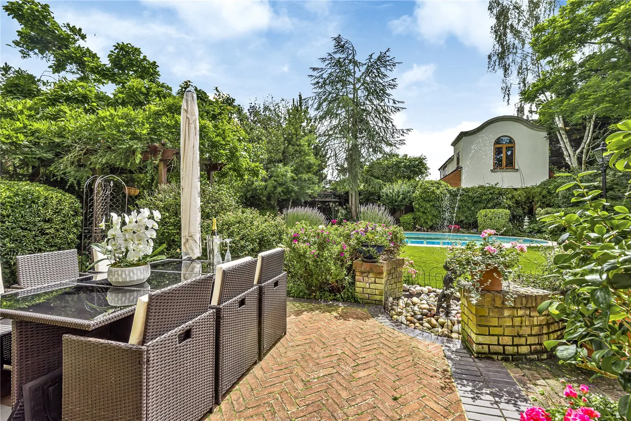 Totteridge Lane, Totteridge, London, N20 8DX, photo 36
