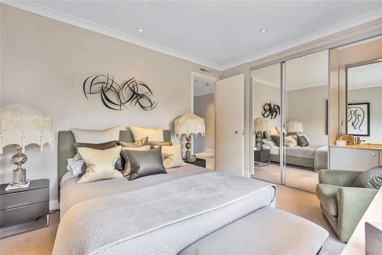 Totteridge Lane, Totteridge, London, N20 8DX, photo 20