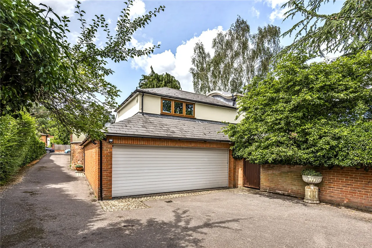 Totteridge Lane, Totteridge, London, N20 8DX, photo 42