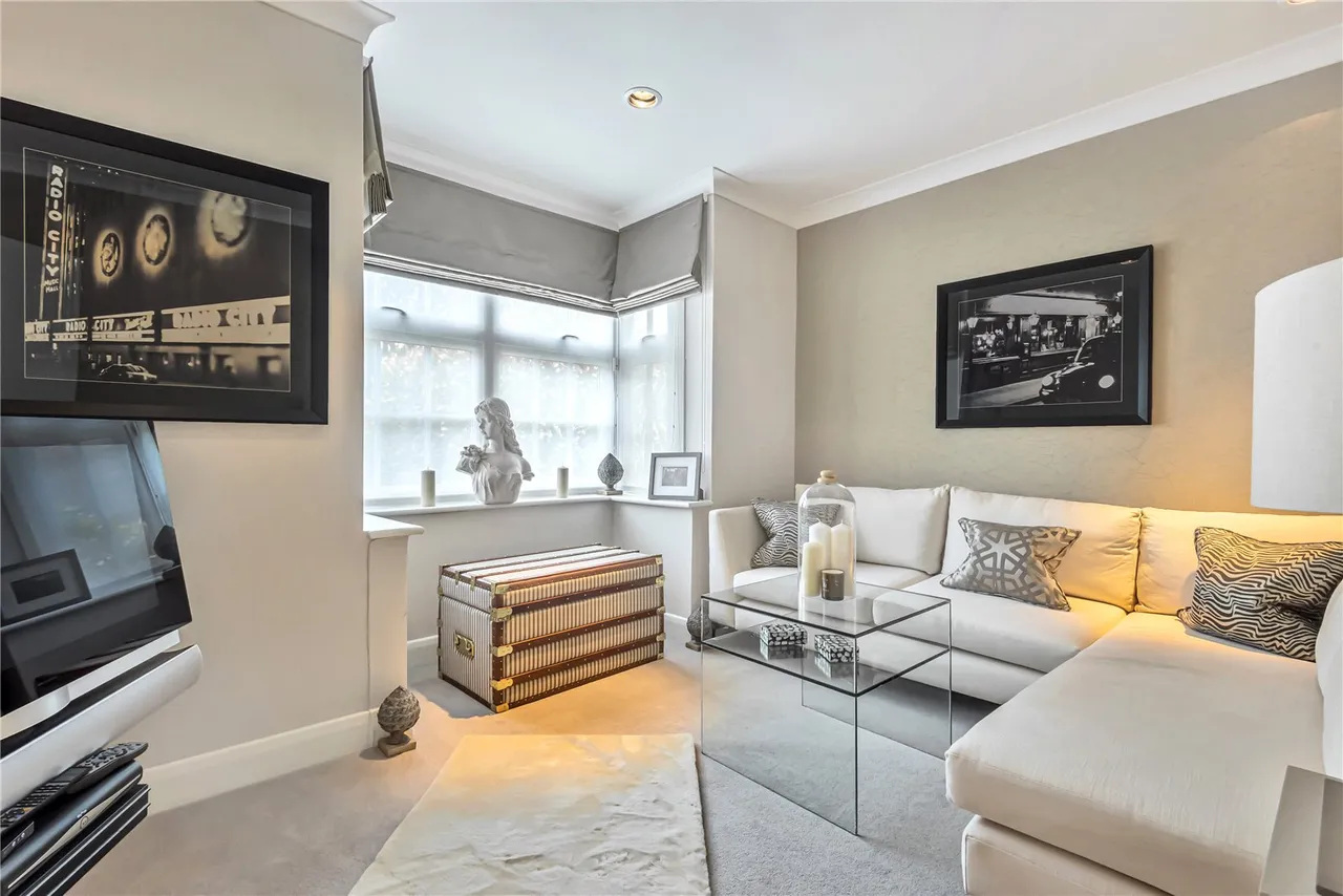 Totteridge Lane, Totteridge, London, N20 8DX, photo 9