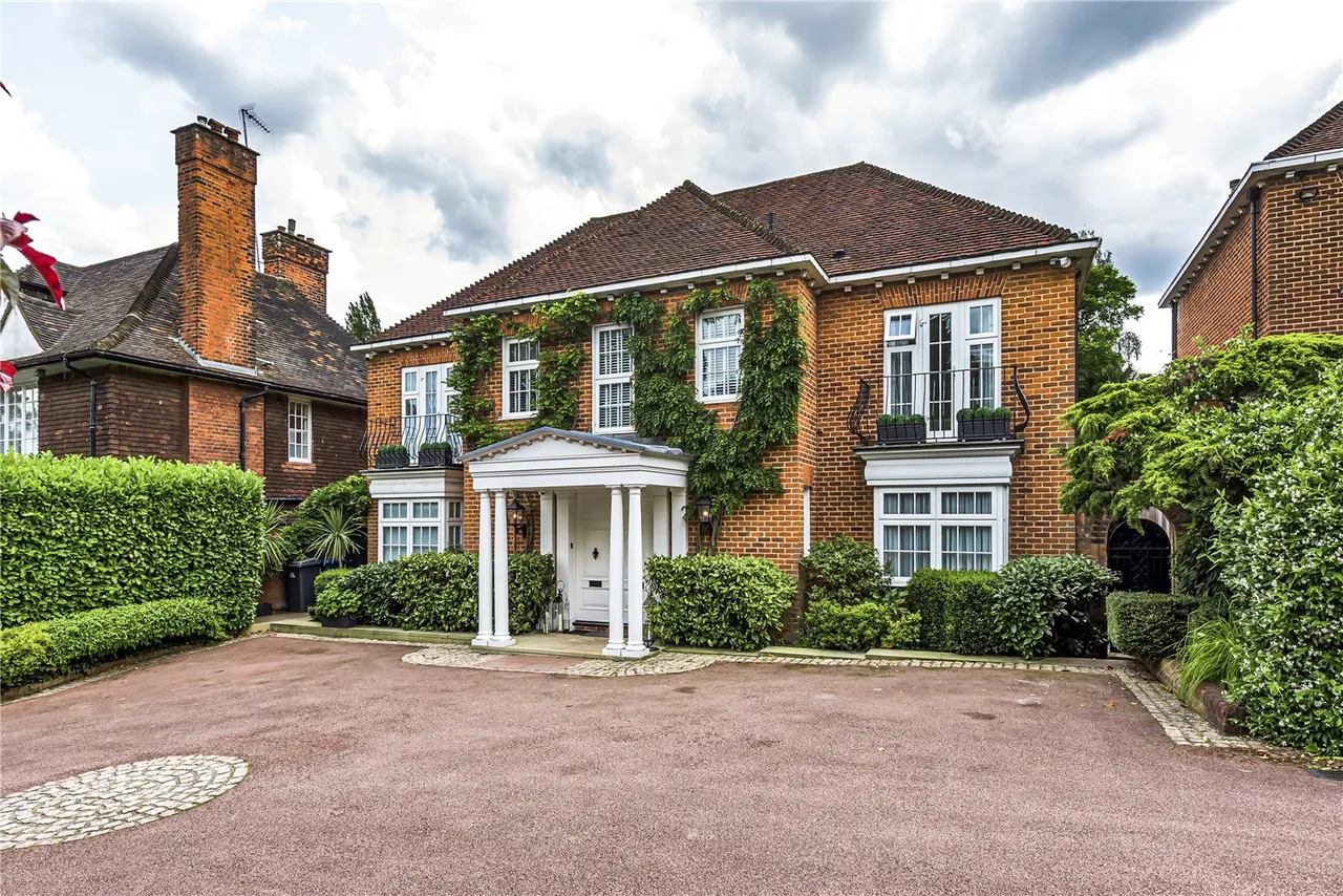 Totteridge Lane, Totteridge, London, N20 8DX, photo 46