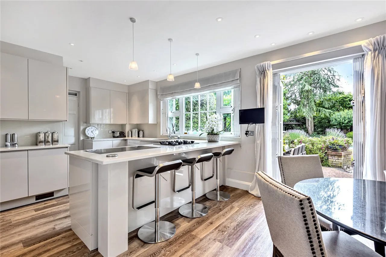 Totteridge Lane, Totteridge, London, N20 8DX, photo 16