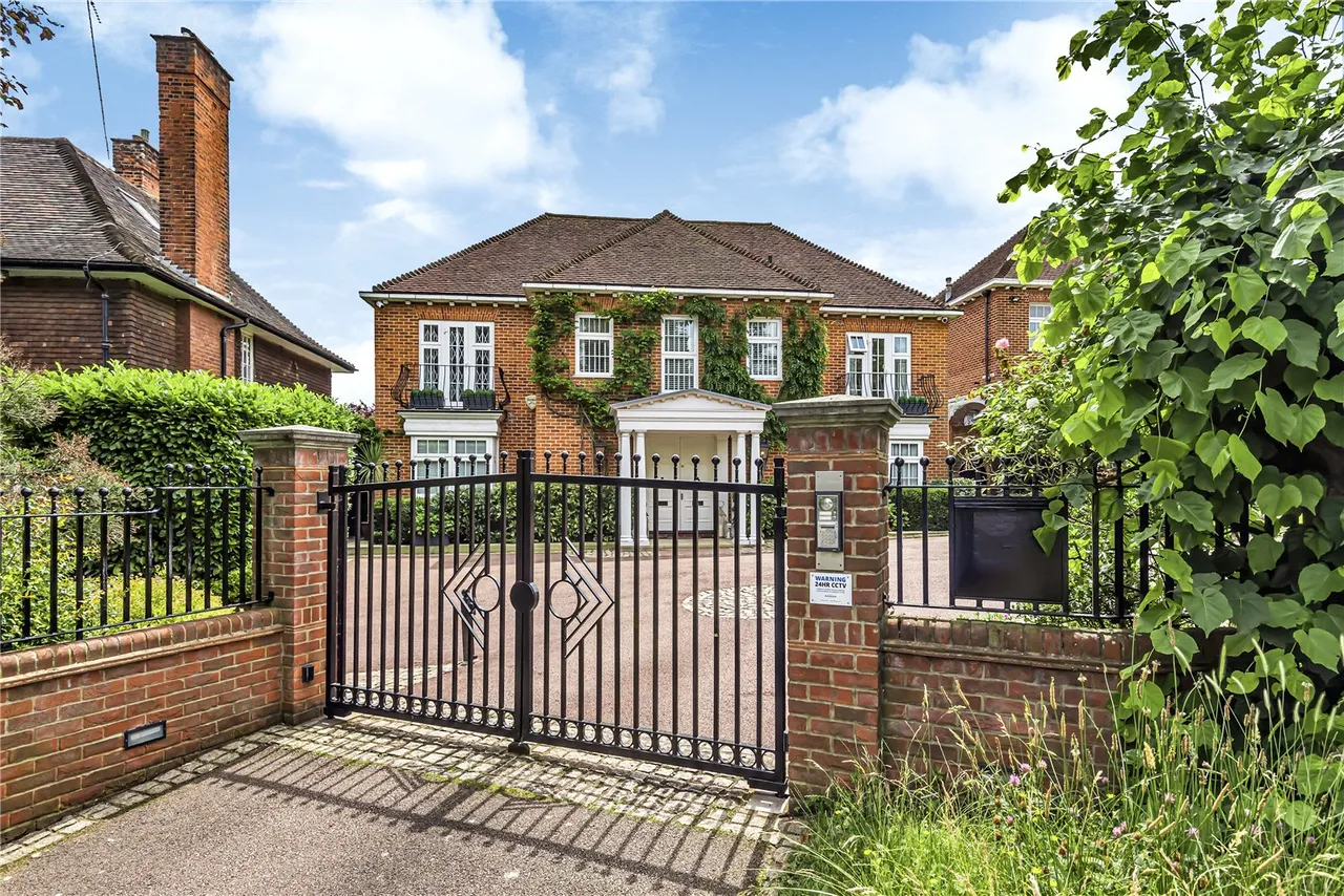 Totteridge Lane, Totteridge, London, N20 8DX, photo 49