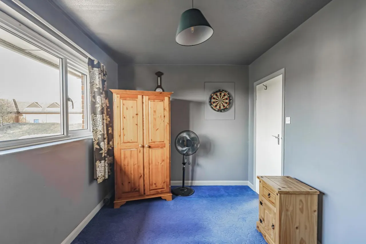 Gainsborough Avenue, Worthing, BN14, photo 13