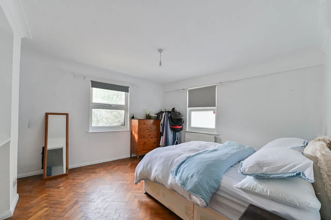 4 bed flat for sale, London, SE5