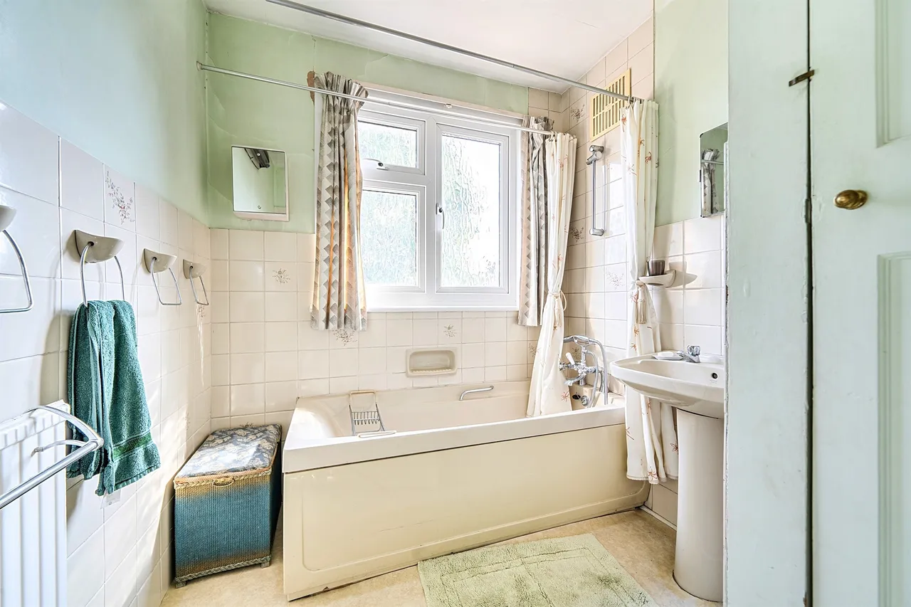 Wellington Road, Enfield, EN1, photo 10