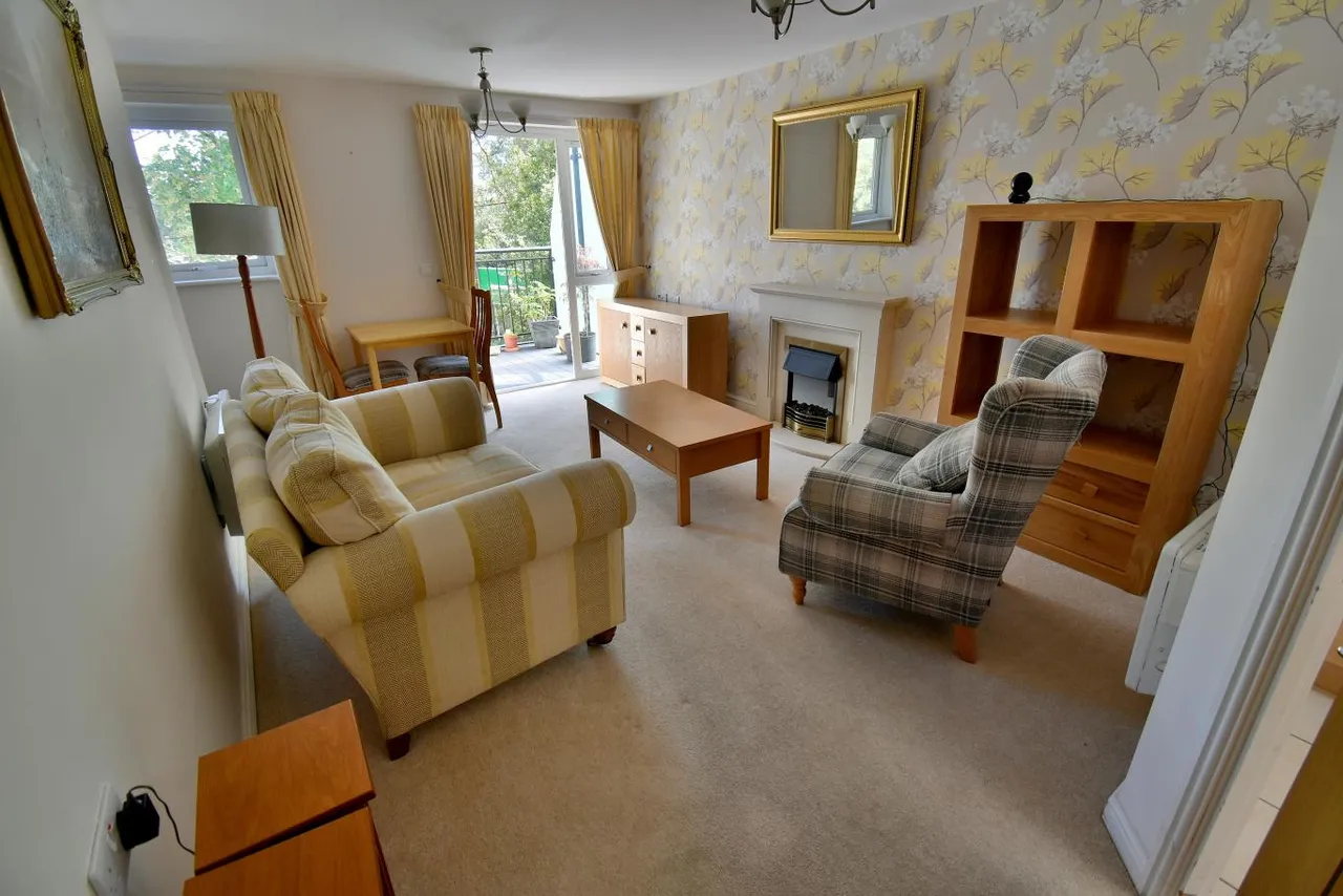 Ringwood Road, BH22, photo 4