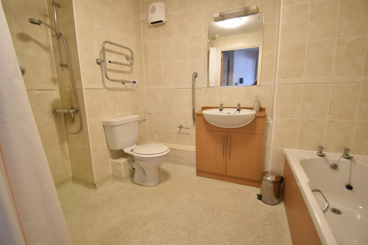 Ringwood Road, BH22, photo 7