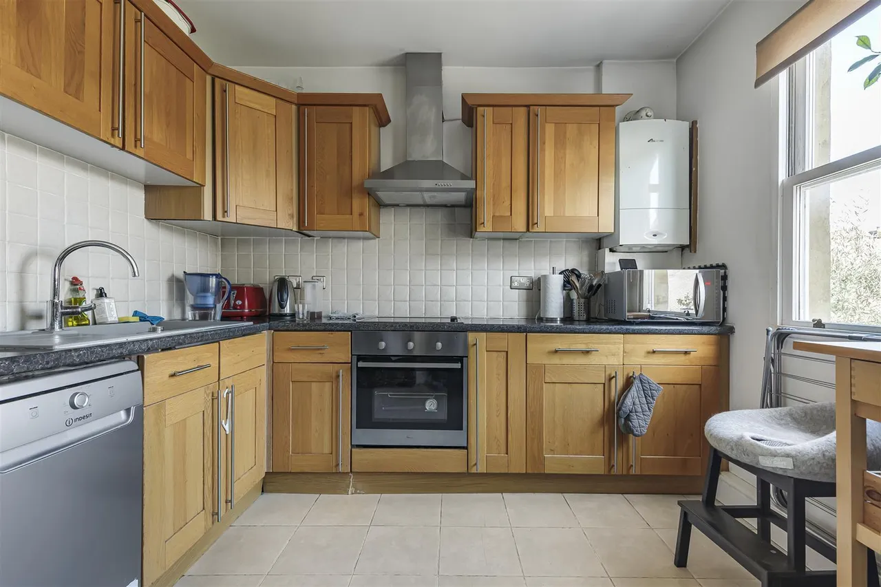 Portman Avenue, East Sheen, SW14, photo 10