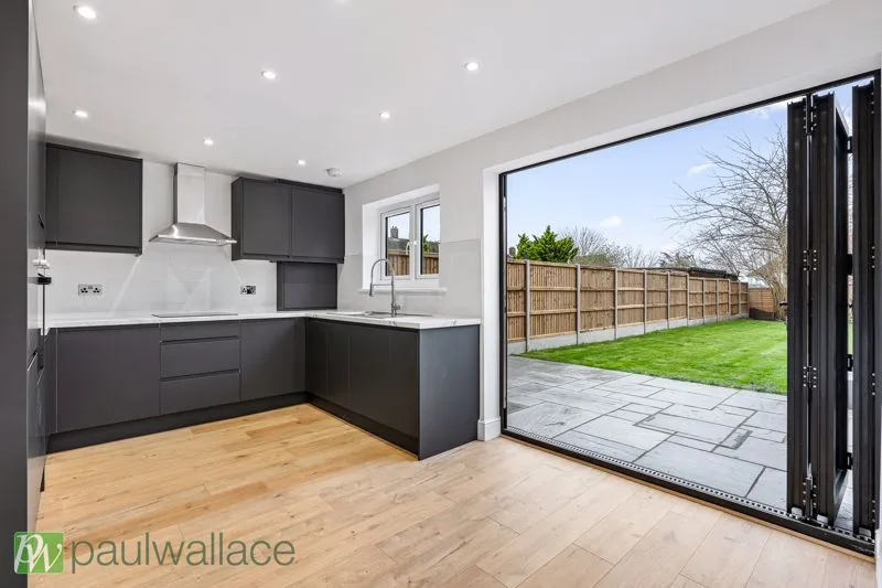 Jubilee Avenue, Ware, SG12, photo 6