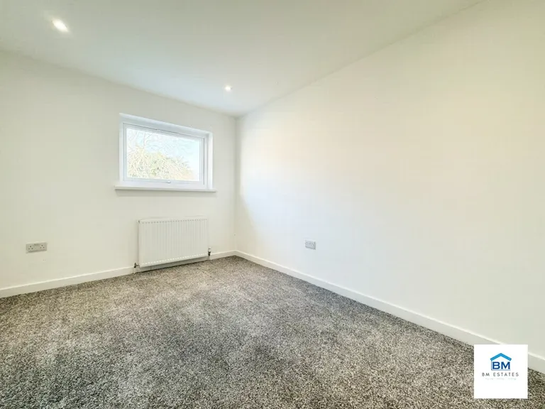 Kinsdale Drive, Leicester, LE5 2PR, photo 4
