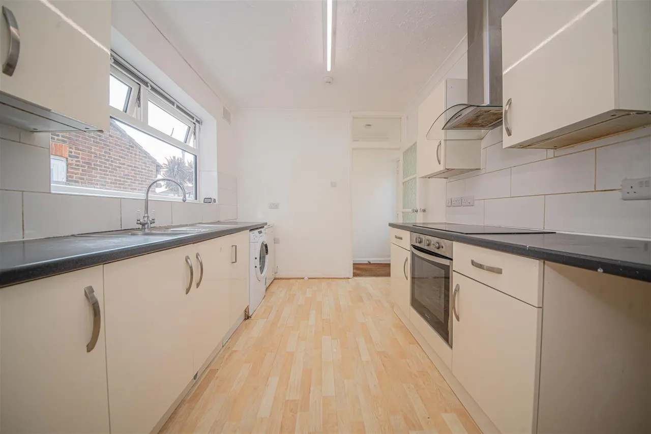 Nutbeem Road, Eastleigh, Hampshire, SO50 5JT, photo 7