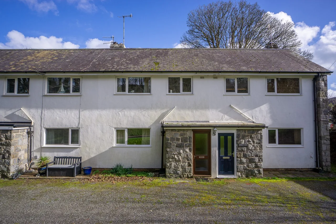 2 bed house for sale — 2, Glyn Y Marian, Llanbedrog, Pwllheli, Gwynedd, LL53 7TW