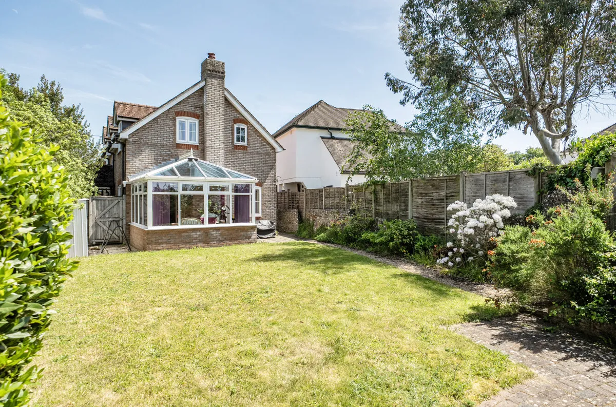 Storrington, RH20 4EF, photo 13