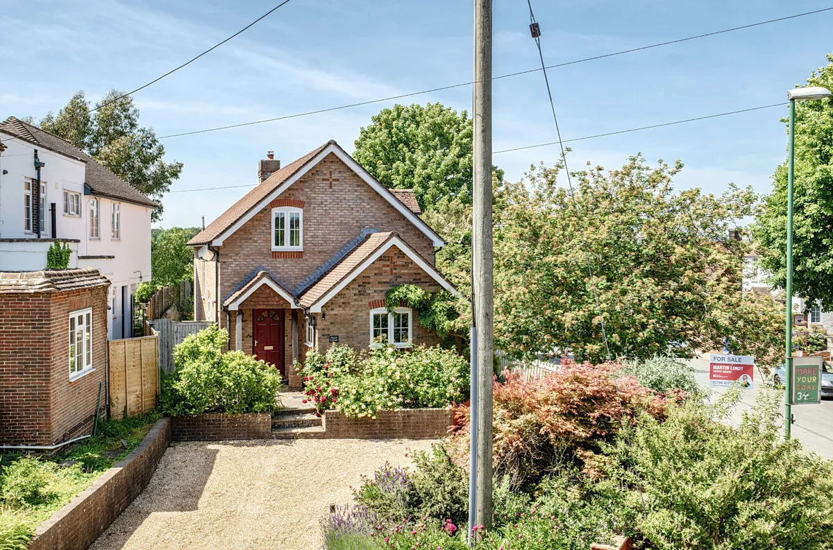 Storrington, RH20 4EF, photo 18