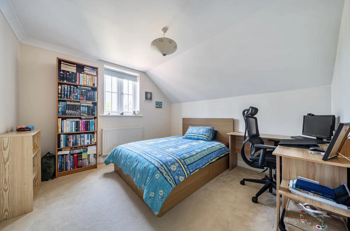 Storrington, RH20 4EF, photo 10