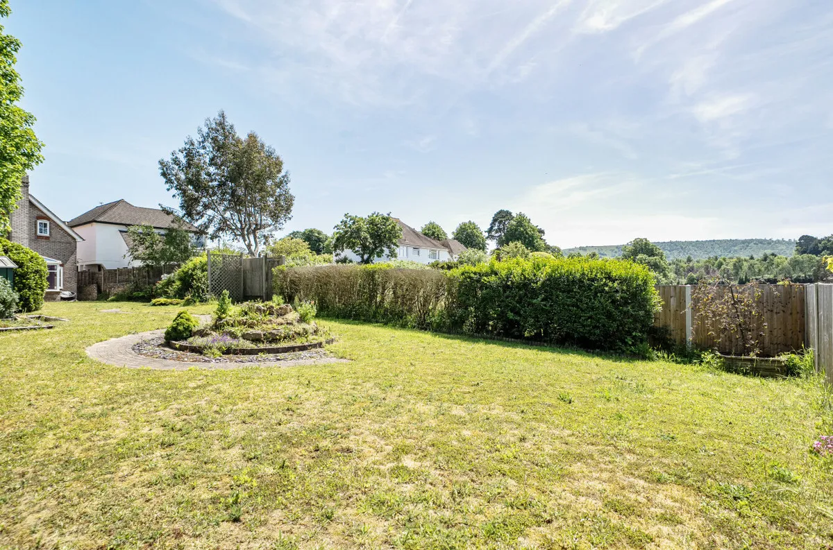 Storrington, RH20 4EF, photo 12