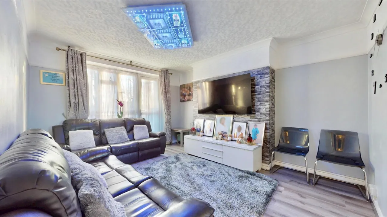 2 bed flat for sale — Manor Road, London, N16