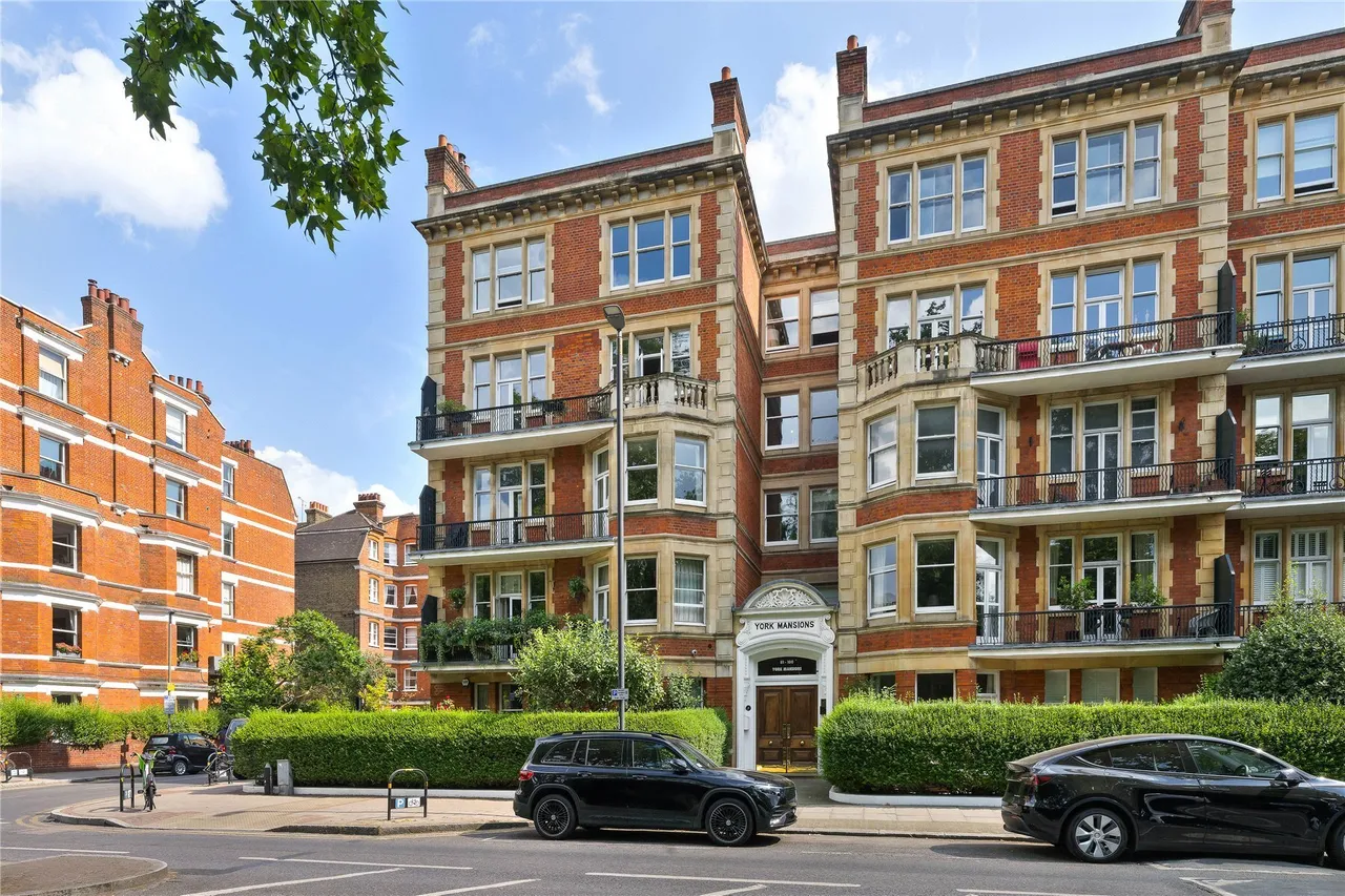 4 bed flat for sale — York Mansions, Prince Of Wales Drive, London, SW11