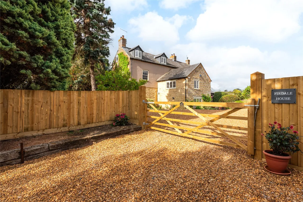Tews End Lane, Paulerspury, NN12, photo 6