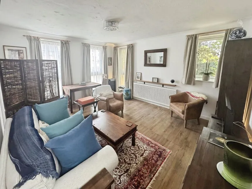 Church Road, Egham, Surrey, TW20, photo 7