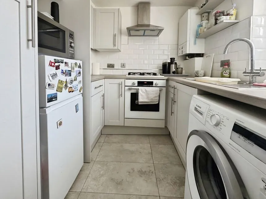 Church Road, Egham, Surrey, TW20, photo 5