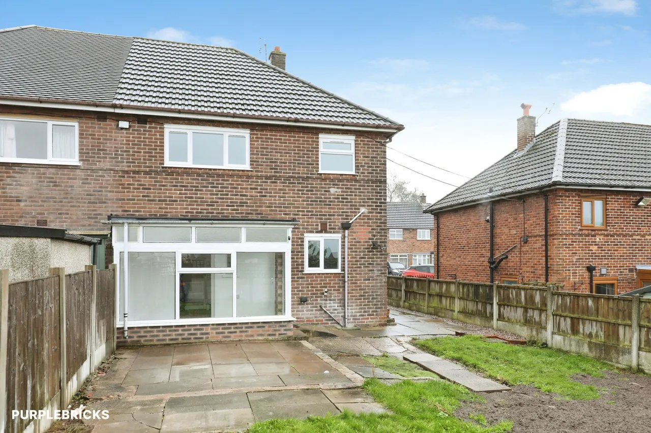 Sandwood Crescent, Stoke-On-Trent, ST3, photo 2